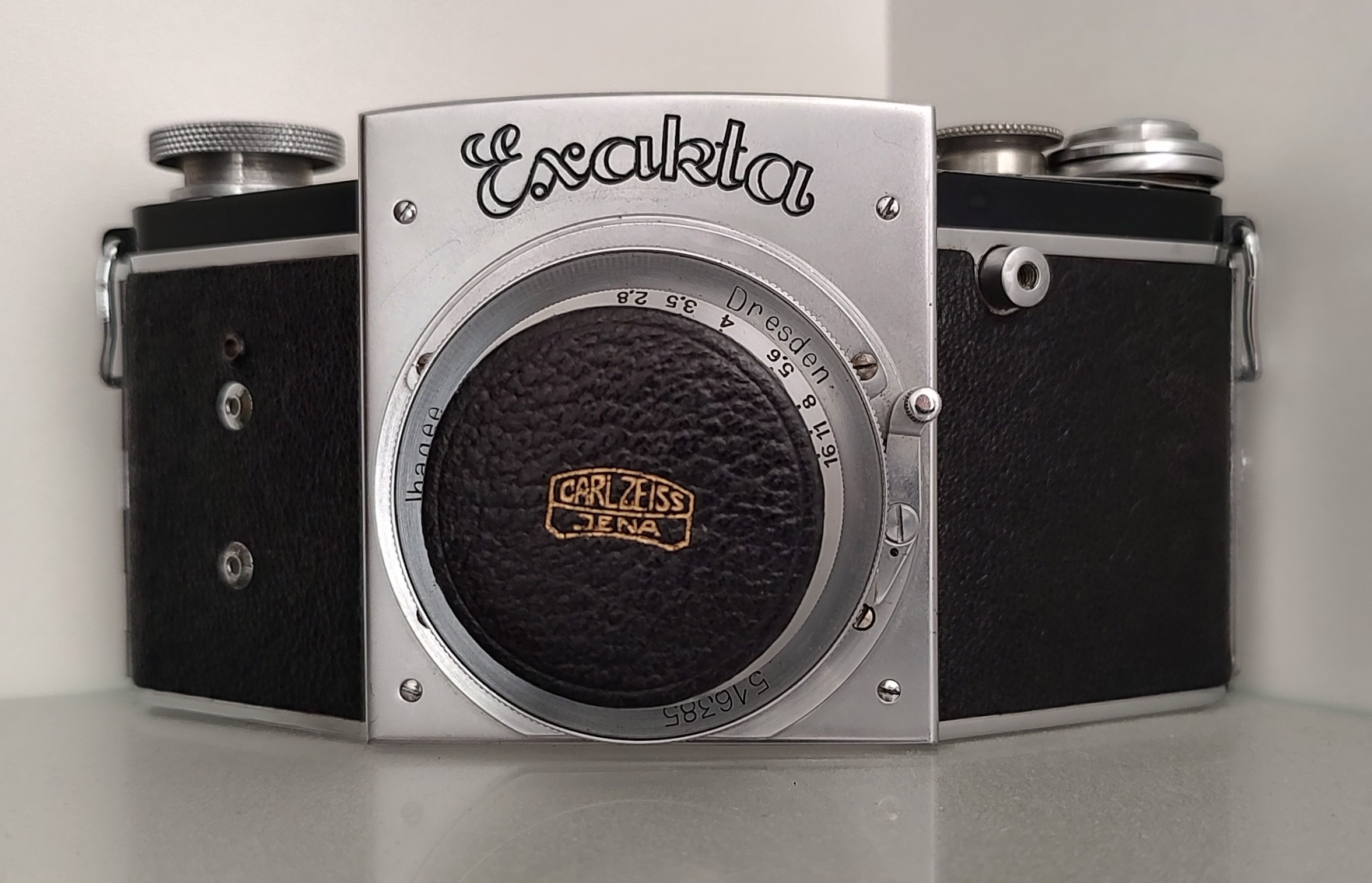 Ihagee – Vom Handelsunternehmen zum innovativen Kamerahersteller